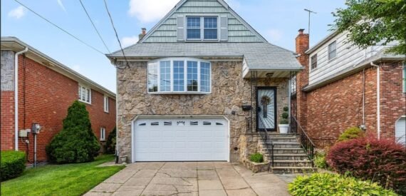 Malba Home for Sale