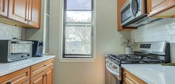 Expansive 3BR/2BA Corner Coop w/ Forest Park Views &amp; Top Amenities in Kew Gardens