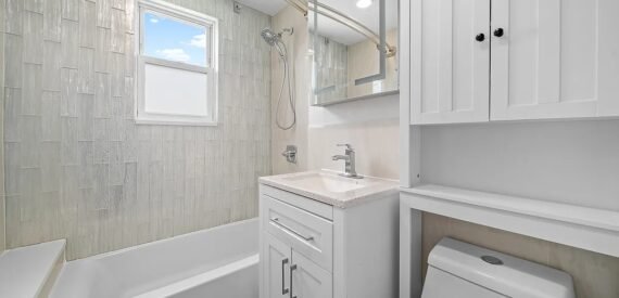 Spacious Whole-House Rental with Parking &amp; EV Charger in Prime Astoria Location