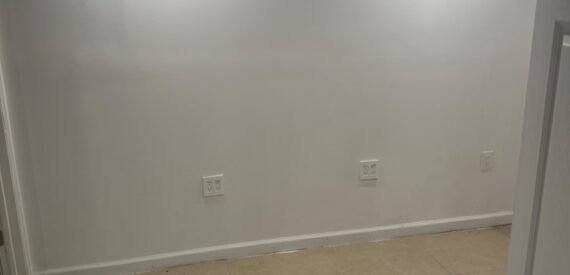 Large 1200SF Private Office Available on Metropolitan Ave