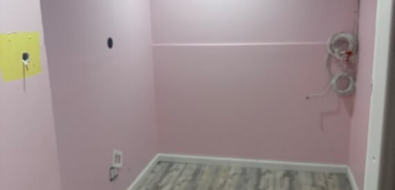 Large 1200SF Private Office Available on Metropolitan Ave