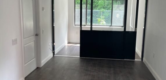 XL One Bedroom Suite w/Office/Nursery