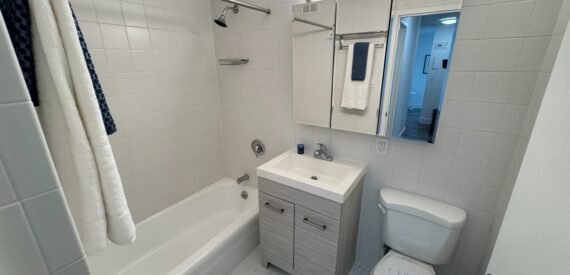Luxury Doorman 3BR /2BA APT*Terrace*City views