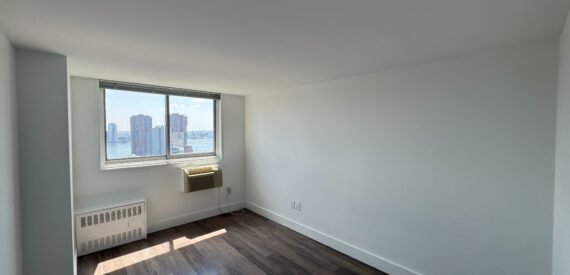 Luxury Doorman 3BR /2BA APT*Terrace*City views
