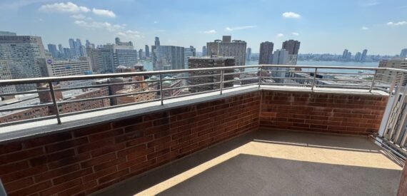 Luxury Doorman 3BR /2BA APT*Terrace*City views