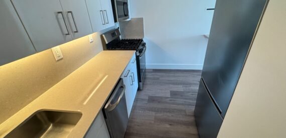 Luxury Doorman 3BR /2BA APT*Terrace*City views