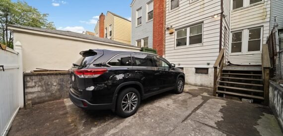 Spacious Renovated 3BR Home with Parking in Woodhaven, Queens – Prime Location!