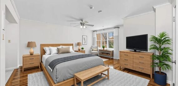 Modern Sunlit Studio in Jamaica, Queens – Prime Location &amp; Contemporary Comfort