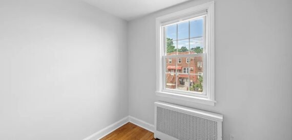 Spacious Whole-House Rental with Parking &amp; EV Charger in Prime Astoria Location