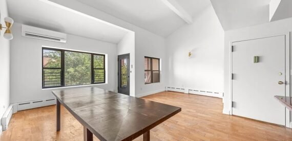 Spacious 3BR Duplex w/ Balcony, Soaring Ceilings &amp; Modern Upgrades in Weeksville