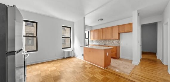 Sun-Filled 2BR Apartment in Prospect-Lefferts Gardens – Prime Location &amp; Amenities