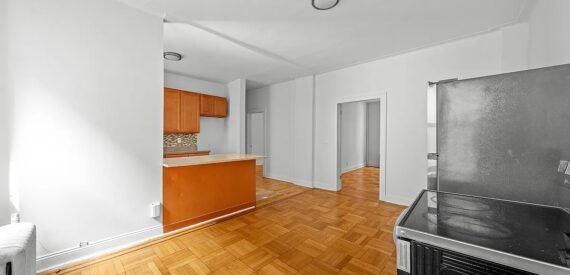 Sun-Filled 2BR Apartment in Prospect-Lefferts Gardens – Prime Location &amp; Amenities