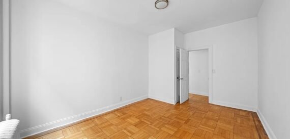 Sun-Filled 2BR Apartment in Prospect-Lefferts Gardens – Prime Location &amp; Amenities