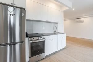 Modern 2BR/2BTH Luxury Apartment in Flatbush – Steps from 2/5 Trains & Amenities!