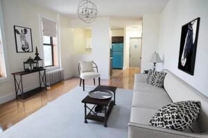 Spacious Renovated 1BR by Prospect Park – XL King Bedroom, Elevator, Laundry