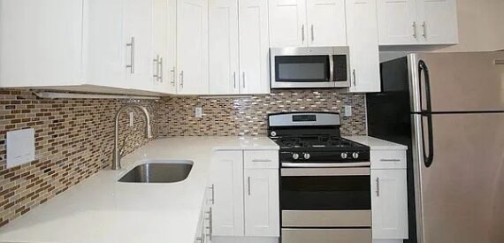 Spacious Renovated 1BR by Prospect Park – XL King Bedroom, Elevator, Laundry