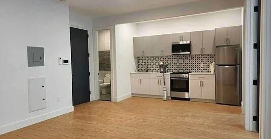 Expansive 2BR w/ Rooftop, High Ceilings &amp; Modern Kitchen in Prime Flatbush
