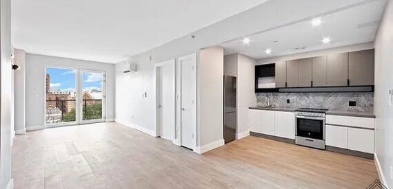 Luxury Studios, 1 &amp; 2BRs w/ Private Outdoor Space &amp; Top Amenities in Little Caribbean