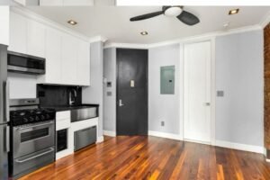 Beautiful and Spacious 1 Bedroom/In unit W/D