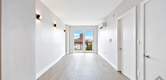 Luxury Studios, 1 &amp; 2BRs w/ Private Outdoor Space &amp; Top Amenities in Little Caribbean