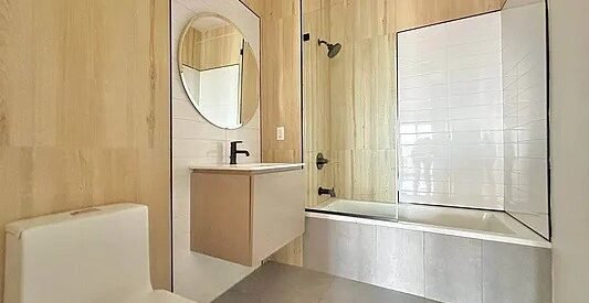 Luxury 2BR w/ Balcony &amp; Full Amenities in Prospect Lefferts Gardens – No Fee!