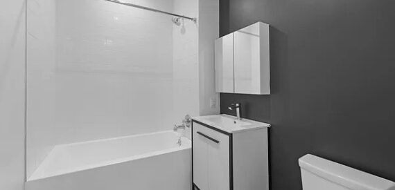Modern 2BR w/ Rooftop, Elevator, Laundry &amp; Parking in Wingate – No Fee!