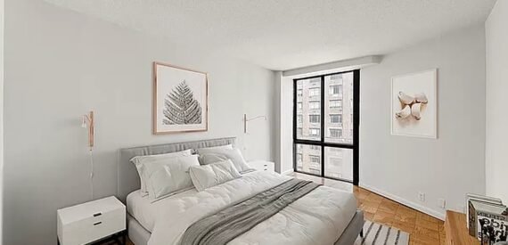 Expansive 5BR/4.5BA Luxury Apartment w/ Doorman, Balconies &amp; Prime Sutton Place