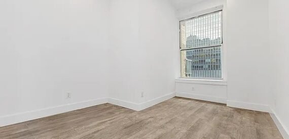 Spacious 3BR/2BA Apartment in Garment District—Best Value &amp; Location!