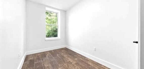 Spacious Duplex in Ridgewood with private garden – No Fee,