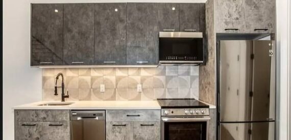Duplex 2 bedrooms NO FEE