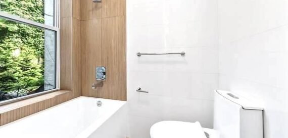 Spacious Duplex in Ridgewood with private garden – No Fee,
