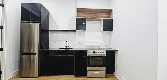 Spacious 4-Bedroom Duplex w/ Private Garden &amp; Modern Amenities – No Fee, LES