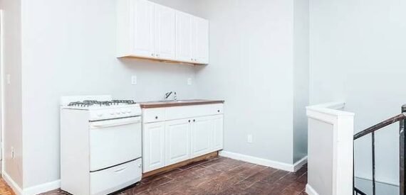 Spacious Duplex Loft in Ridgewood – No Fee, Pet Friendly, Prime Location!