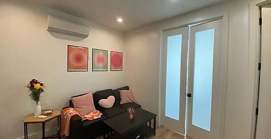 Modern 2-Bedroom Apartment with Laundry &amp; AC in Ocean Hill, Brooklyn – No Fee!