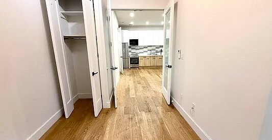 Modern 2 Bedroom Apartment with Rooftop Deck in Flatbush – No Broker Fee!