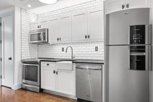Modern 1BR Duplex in Crown Heights – Luxury, Light & Prime Amenities