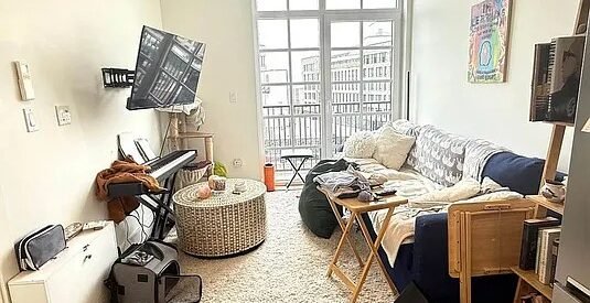 Luxury 1BR w/ Balcony, Gym, Parking &amp; Full Amenities in Little Caribbean 🌇🚗🏋️‍♂️