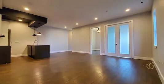 Luxury 3BR/2BA Flatbush Apartment w/Roof Deck, Central A/C &amp; Prime Transit Access