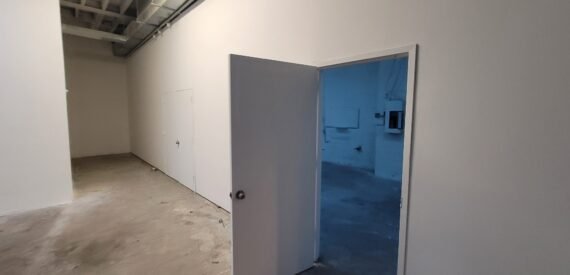 Spacious 3,500 Sq Ft Industrial Garage in Prime Bushwick Location 🚀