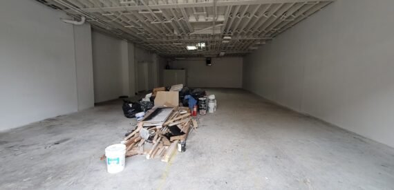 Spacious 3,500 Sq Ft Industrial Garage in Prime Bushwick Location 🚀