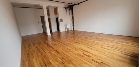 Spacious Bushwick Commercial Loft – 900 Sq Ft, Customizable, Prime Location! With private bathroom.