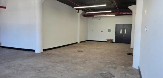 Spacious Industrial Loft Office for Lease in Williamsburg, Brooklyn – 2,200 Sq Ft