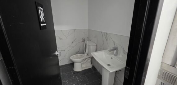 Flexible 800 Sq Ft Commercial Space for Lease in Prime Bushwick Location