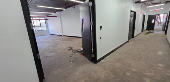 Spacious Industrial Loft Office for Lease in Williamsburg, Brooklyn – 2,200 Sq Ft