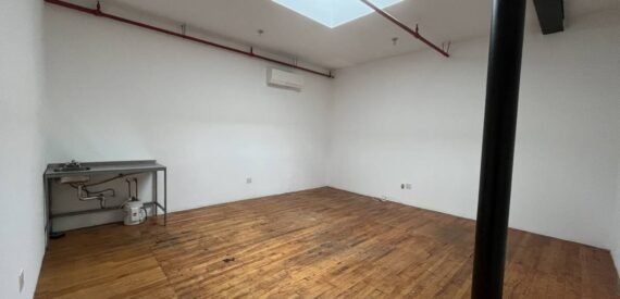 Spacious Skylight Retail Loft in Bushwick – Customizable, Prime Location, $1,100/mo