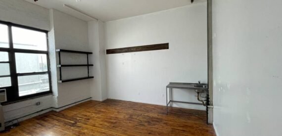 Spacious Customizable Commercial Loft in Trendy Bushwick – 24/7 Access, Prime Location