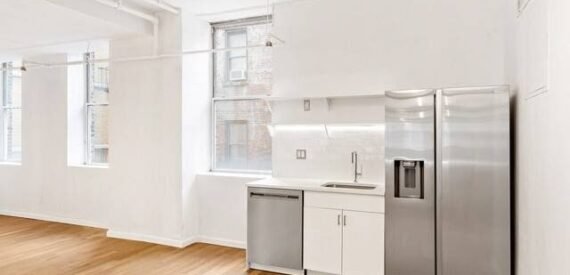 Versatile 2,000 Sq Ft Flex Space for Lease in Prime Bushwick Location