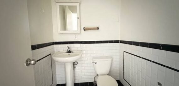 Flexible 1,400 Sq Ft Commercial Space for Lease in Prime East Williamsburg