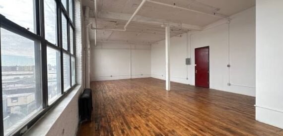 Flexible 1,400 Sq Ft Commercial Space for Lease in Prime East Williamsburg
