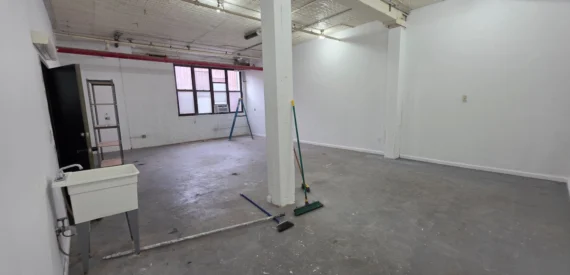 Modern 800 Sq Ft Office Space for Lease in Trendy Bushwick – Prime Location!